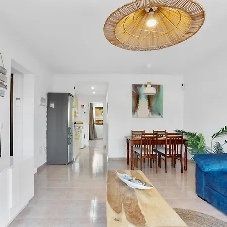 Papagayo Feriehus *
